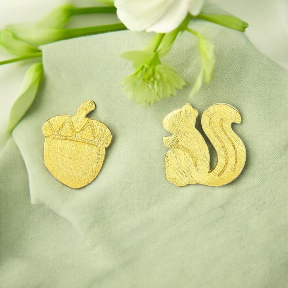 NEW 18K yellow gold plated over silver squirrel acorn stud earrings jewelry B16A